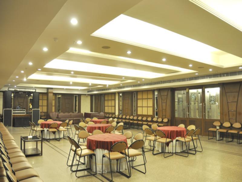Hotel Park Grand Csandígarh Kültér fotó