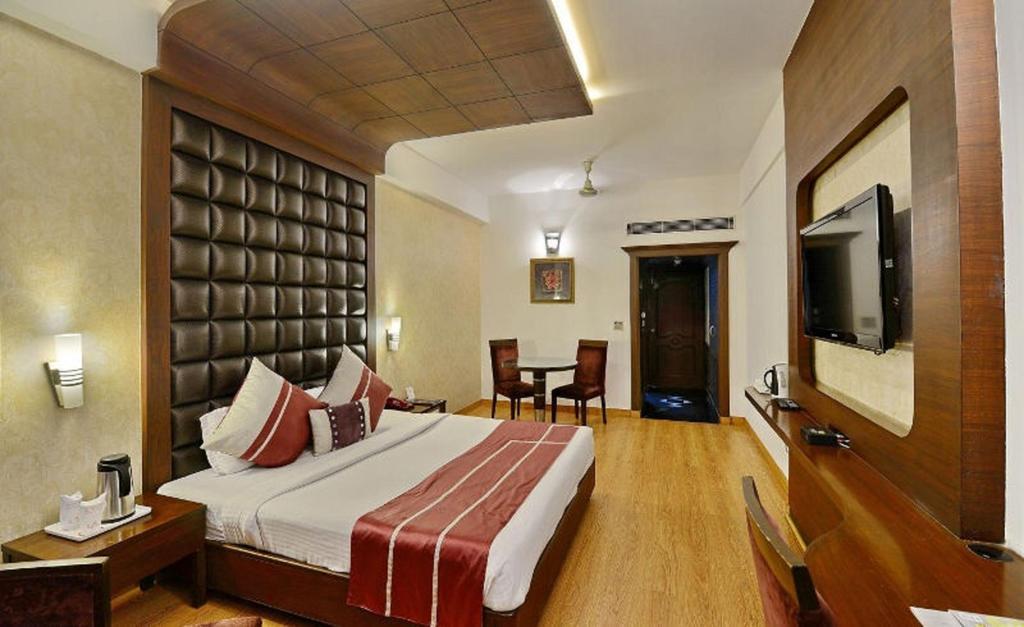 Hotel Park Grand Csandígarh Kültér fotó