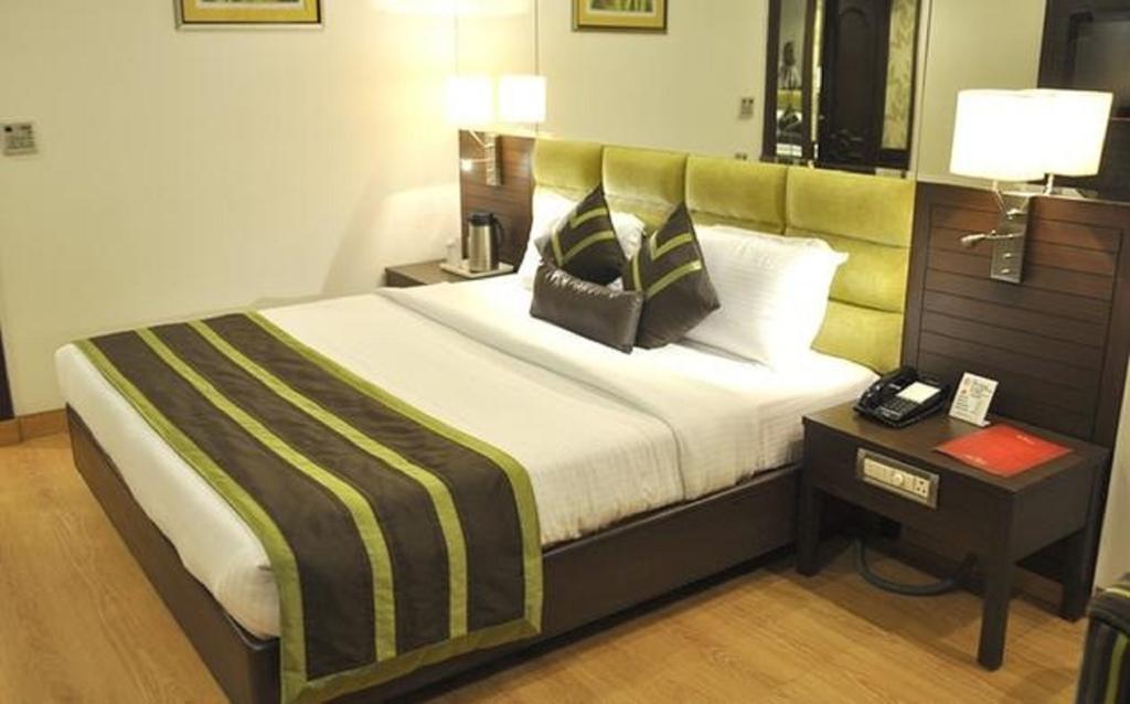 Hotel Park Grand Csandígarh Kültér fotó